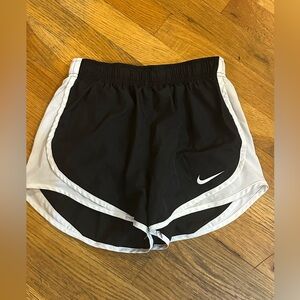 Women's Nike Dri-FIT Tempo Mid-Rise 3" Brief-Lined Running Shorts